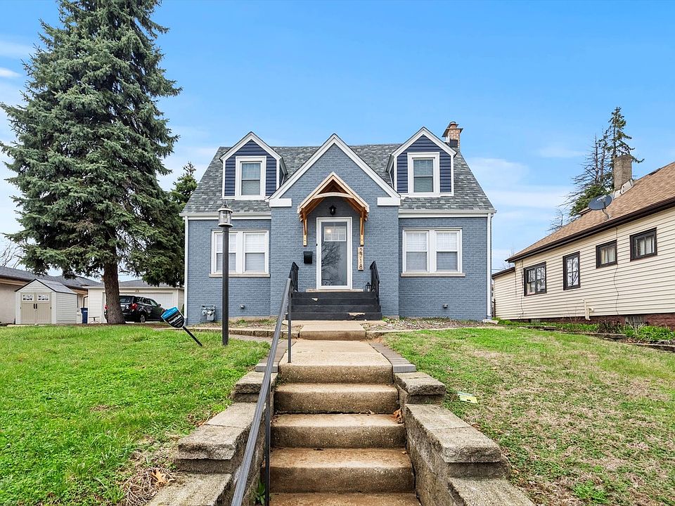 1st image of 2718 W 96th Pl
