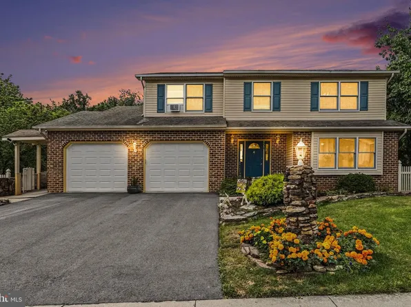 336 Braeburn Dr, Etters, PA 17319