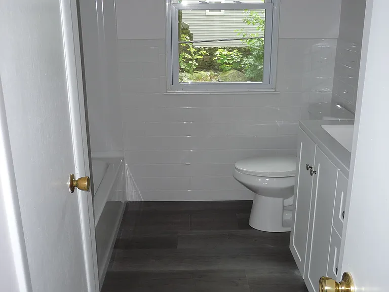1953 Whitney Ave #A3 — Photo 11