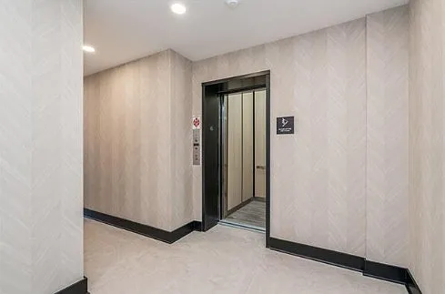 201 Randolph Ave #104 — Photo 9