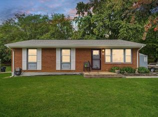 742 Kenyon Rd, Vinton, VA 24179