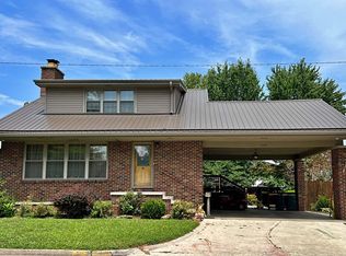 1170 E Vincennes St, Linton, IN 47441