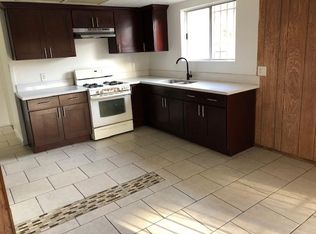 1690 E Plymouth St, Long Beach, CA 90805