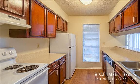2nd image of 20 Larkwood Dr #3394