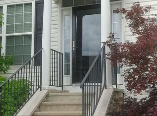 264 Oxford Oak Dr, Blacklick, OH 43004