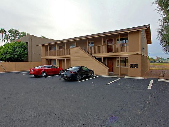 2nd image of 102 N Beverly APT 201