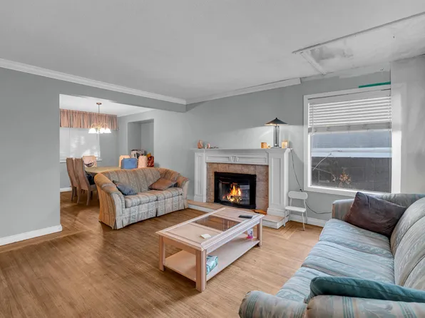 15102 Pheasant Dr, Surrey, BC V3R 4X5