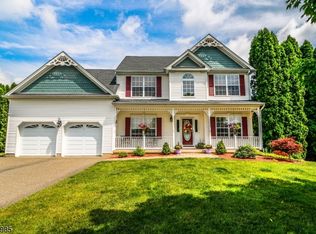 31 Van Nest, Oxford, NJ 07863