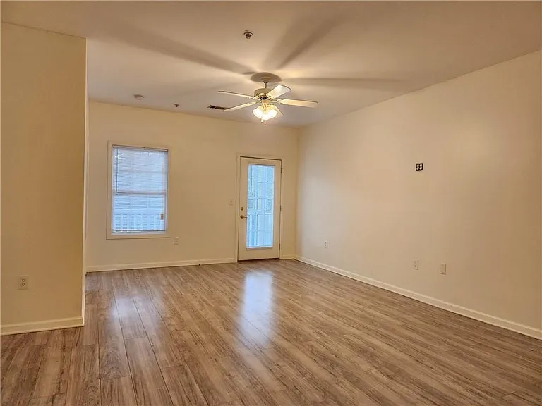 7712 Autry Cir #516 — Photo 5