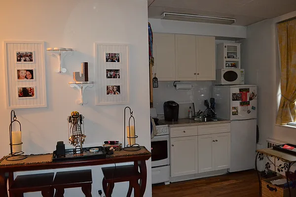 Rented by Tabak Real Estate | media 22