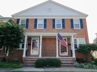 2662 Wooster Rd #2662, Rocky River, OH 44116
