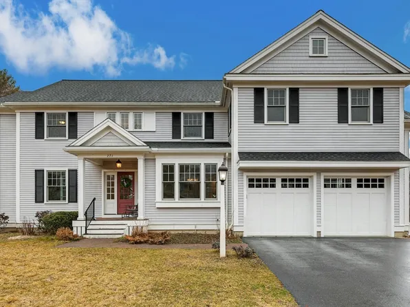 271 Monsen Rd, Concord, MA 01742