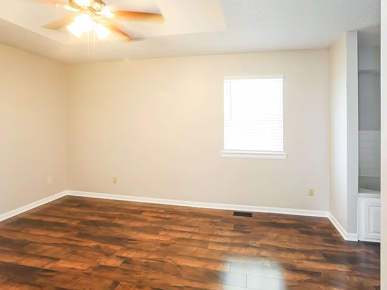 1710 Stasi Ave — Photo 14