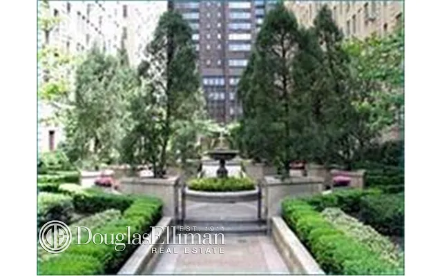 Sold by Douglas Elliman | media 23