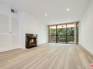 911 N Kings Rd APT 113, West Hollywood, CA 90069
