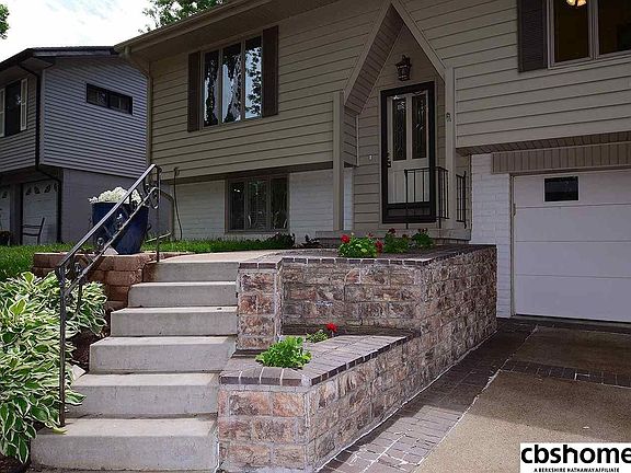 2nd image of 5527 S 104th Ave