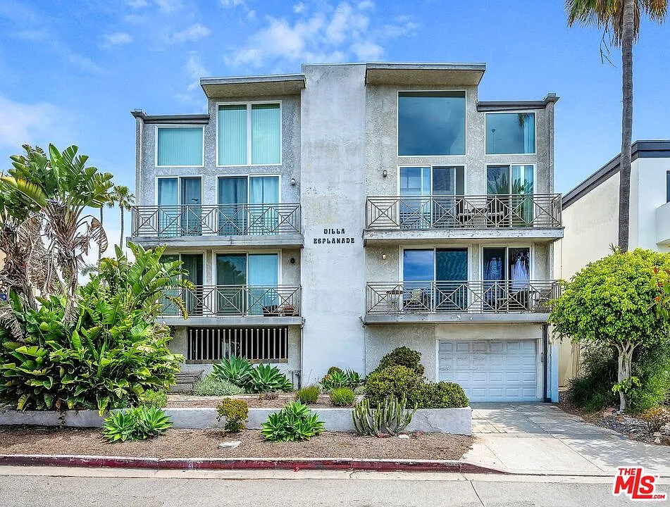Photo 2 of 33 - 164 63rd Ave #2A - Playa Del Rey, CA Building Photo - 164 63rd Ave #2A