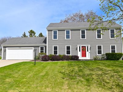 10108 North Foxkirk DRIVE, Mequon, WI, 53097