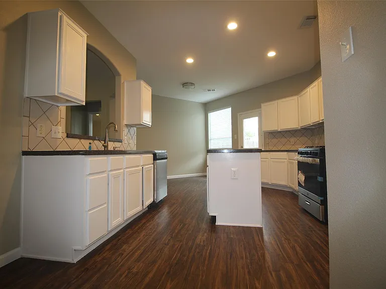 16730 Town Glade Dr — Photo 11