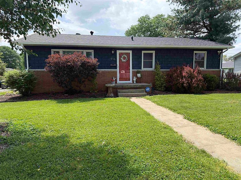 1st image of 916 Christopher Greenup Dr