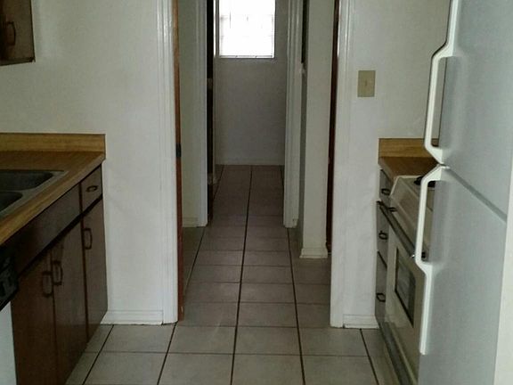 3rd image of 157 Locke St APT C
