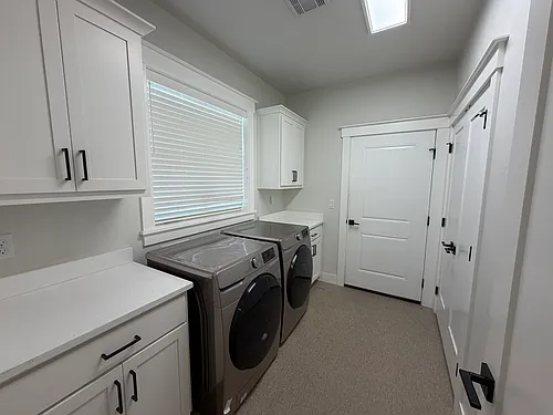 410 Castle Rock Dr Photo 1
