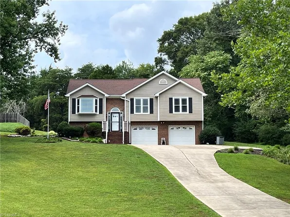 112 Lady Bird Cir, Stoneville, NC 27048