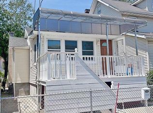 165 Moreland St, Staten Island, NY 10306