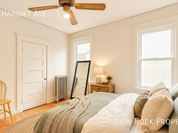 4th image of 2121 Harriet Ave #1