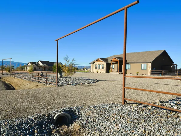1641 Saddle Ring Ct, Loma, CO 81524