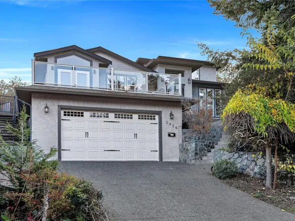 2426 Selwyn Rd, Langford, BC V9B 3K8