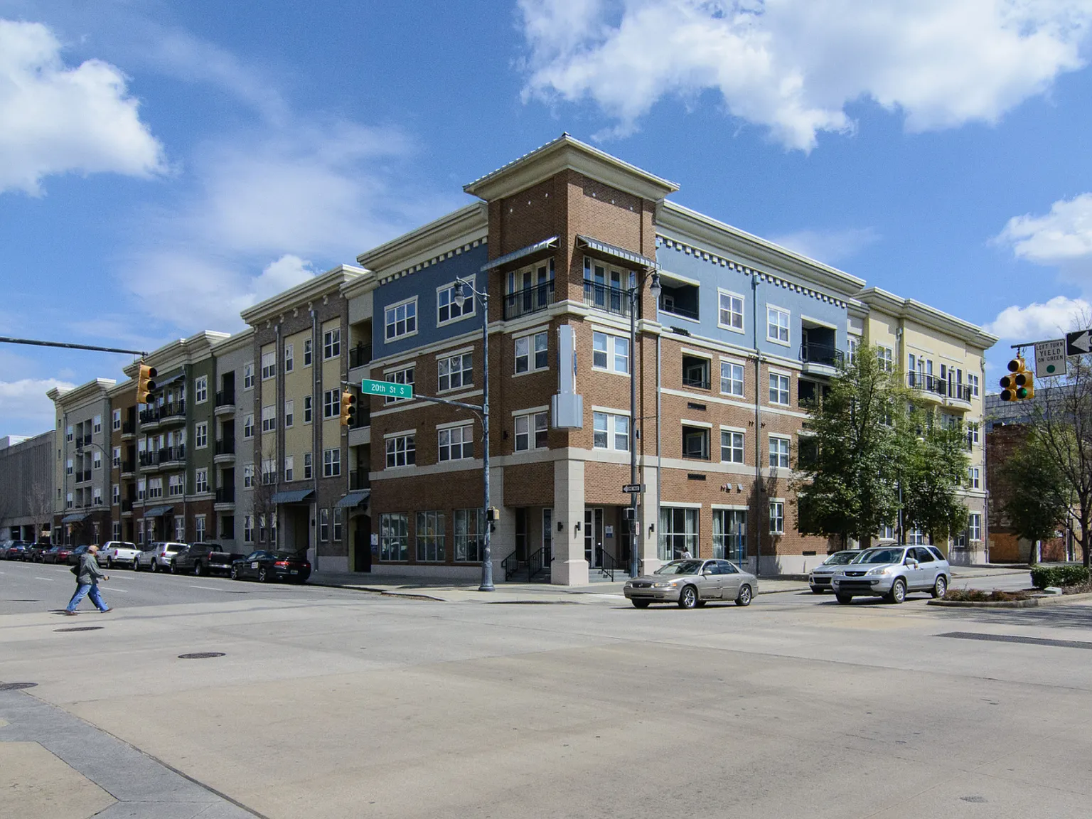 1 bed, 786 sqft, $1,400 — Photo 2