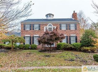 42 Dunston Ln, Monmouth Junction, NJ 08852