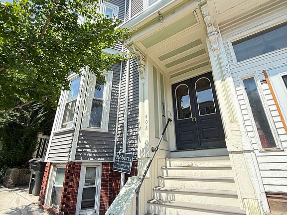 4th image of 402 E 7th St #1