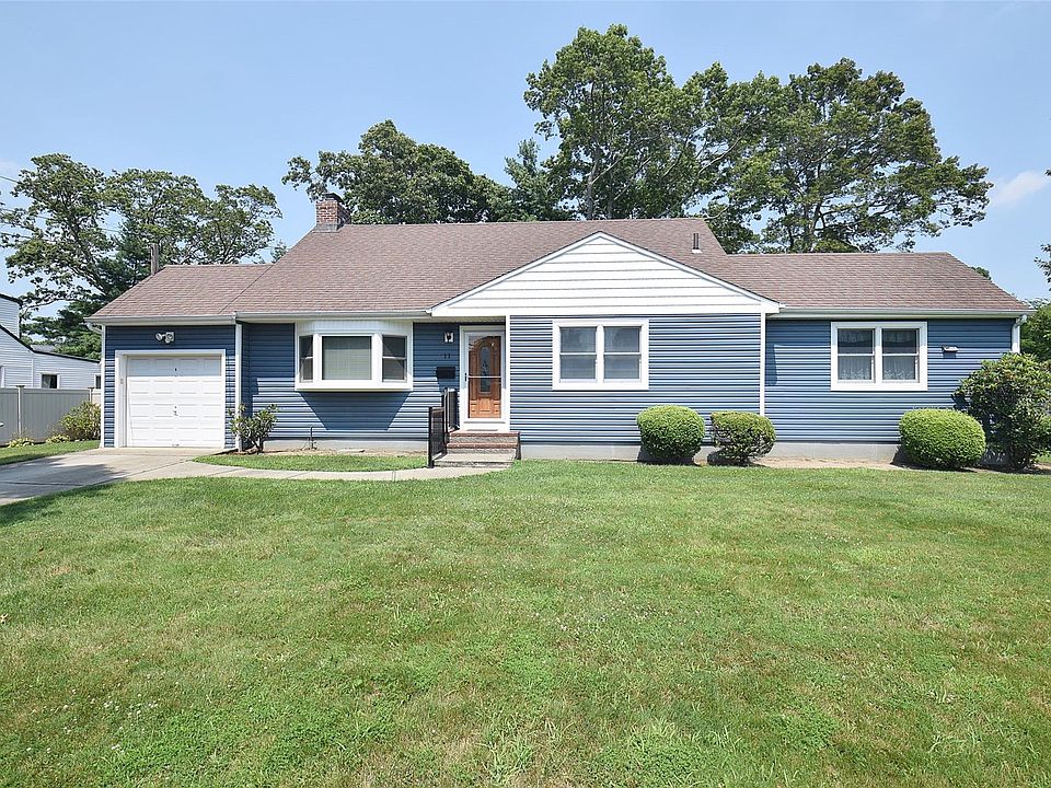 1st image of 11 Southwood Lane