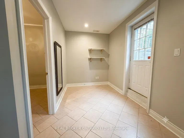 5 Twinberry Cres #LOWER — Photo 13