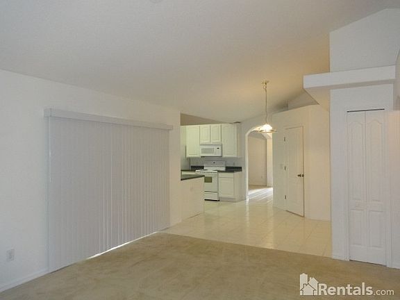 3rd image of 13027 Calabay Ct