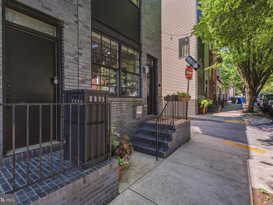 1st image of 2313 E Fairmount Ave