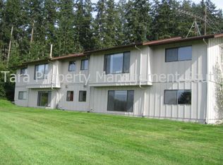 5453 Cherry St APT D, Freeland, WA 98249