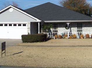 2714 Oak W, Nederland, TX 77627