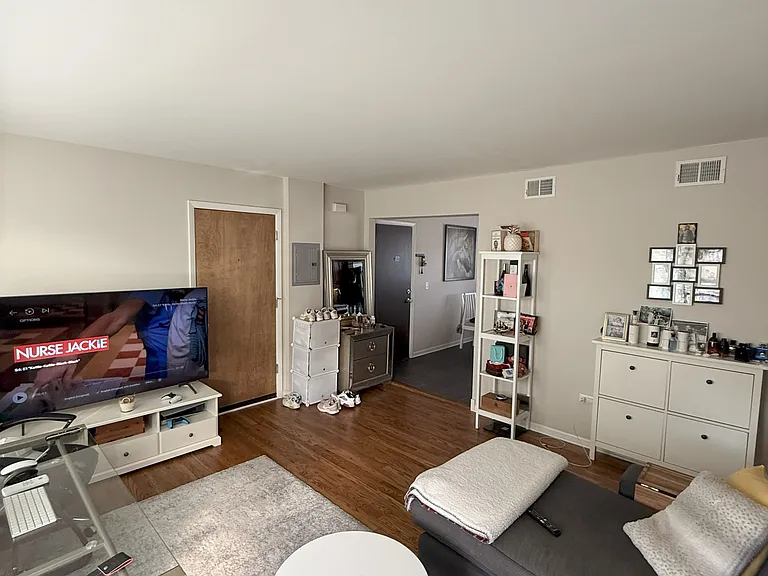 733 Dulles Rd #F — Photo 12