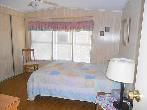 5th image of 2772 S Crystal Lake Dr