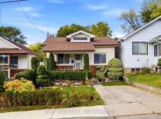 72 Newport Ave, Toronto, ON M1L1J2