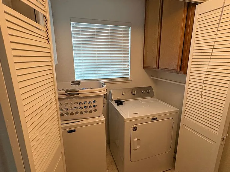 628 Saratoga Ct — Photo 13
