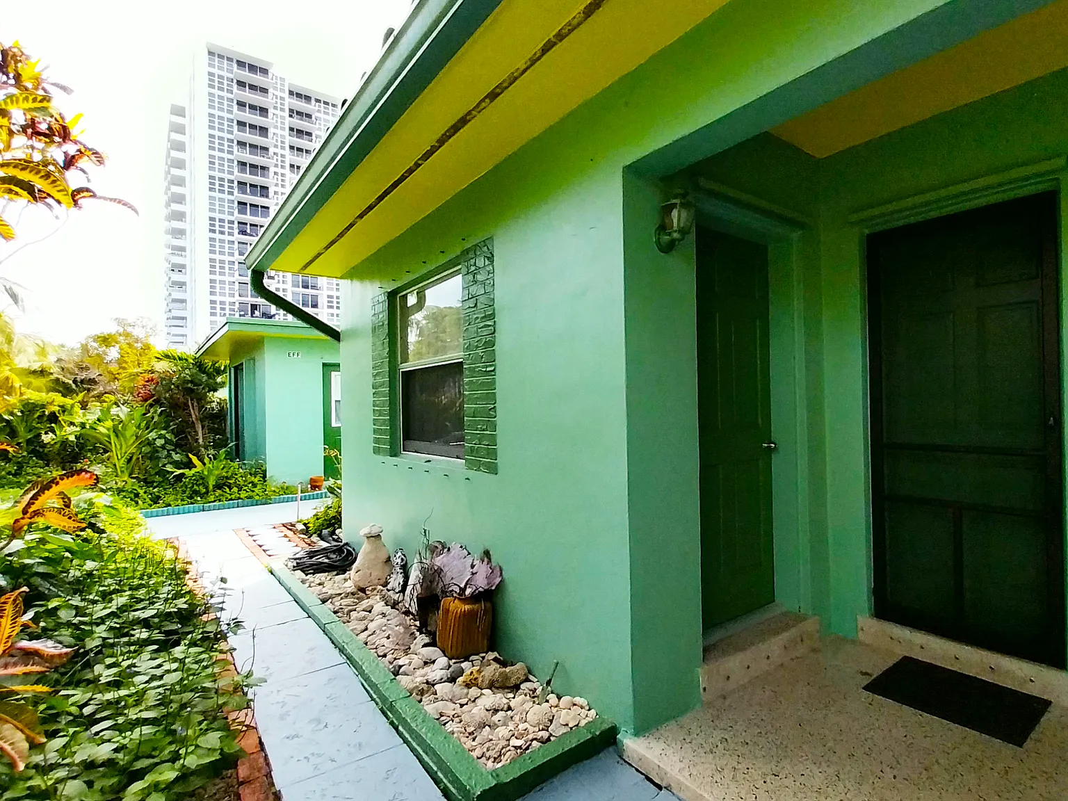 1 bed, 200 sqft, $1,100 — Photo 1