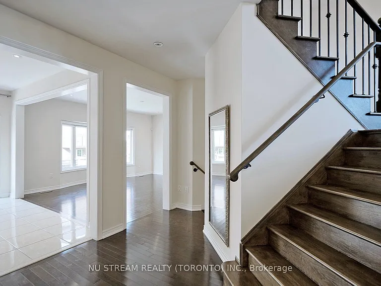 73 Serano Cres — Photo 17