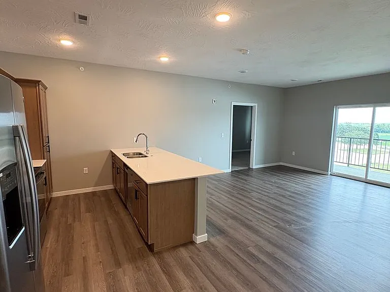 600 Salem Ave SE — Photo 5
