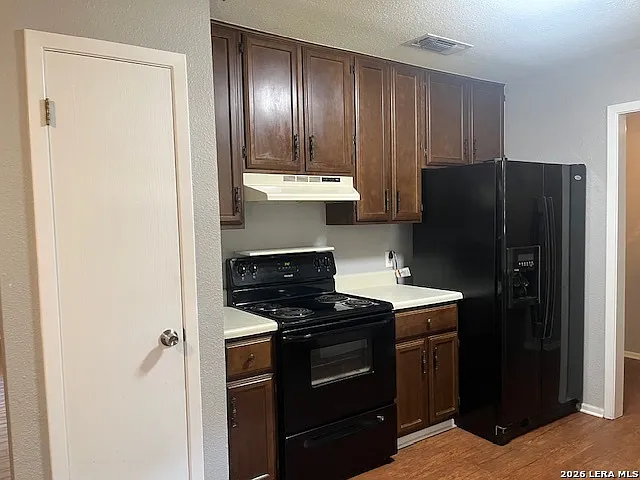 1306 Carnation Ln — Photo 4