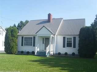 41 Westwind Dr, Caribou, ME 04736