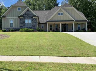 175 Discovery Lake Dr, Fayetteville, GA 30215